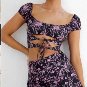 Tiger Mist Cutout Tie Top